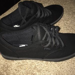 All black low vans